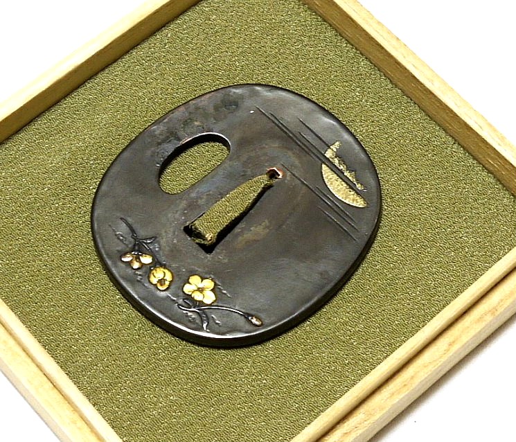 宇治川合戦図の銅鍔 - 工芸品