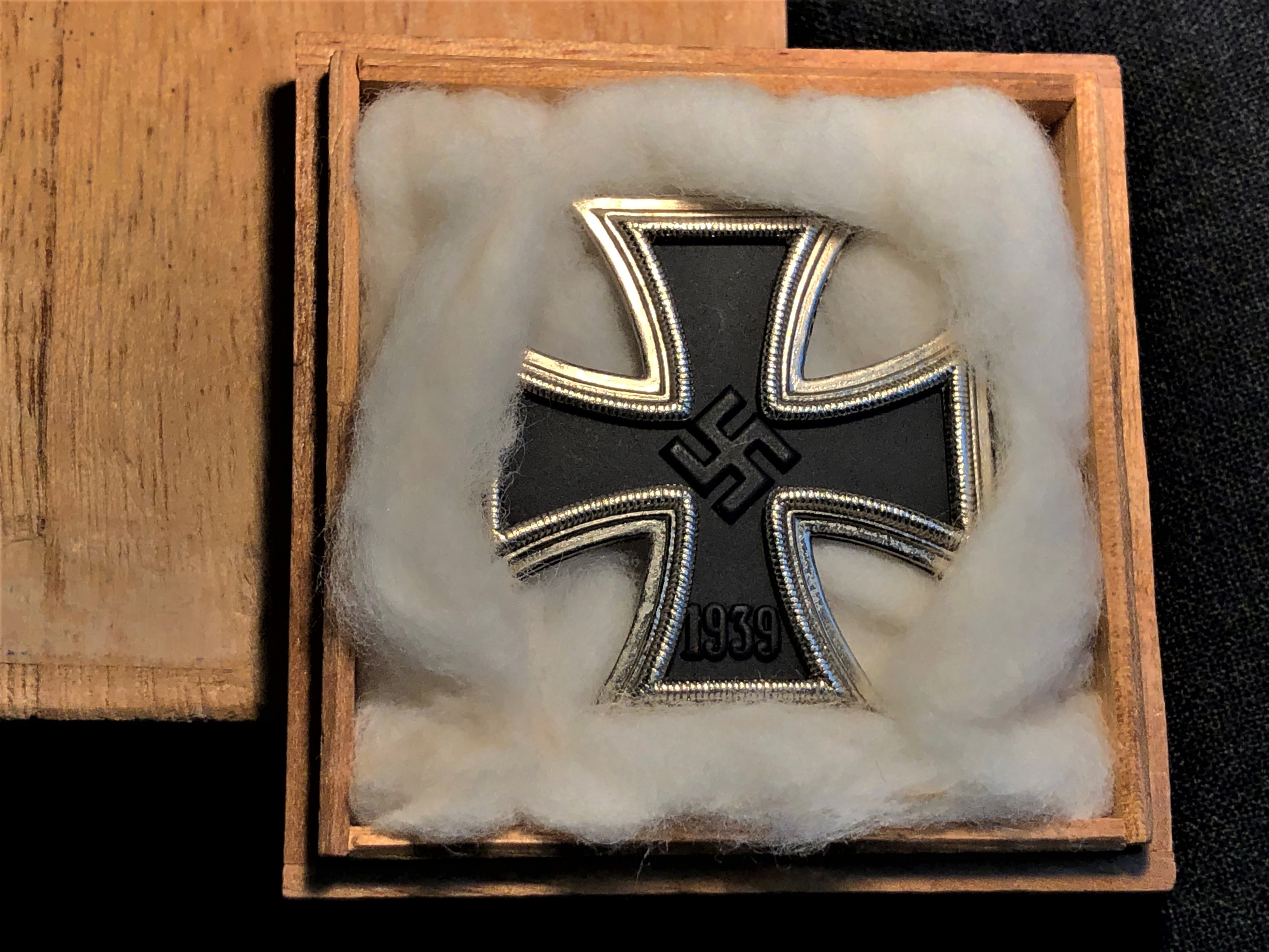 ナチスドイツ軍 一級鉄十字章 本物 1939年 極美 - 美術*刀剣*専門 